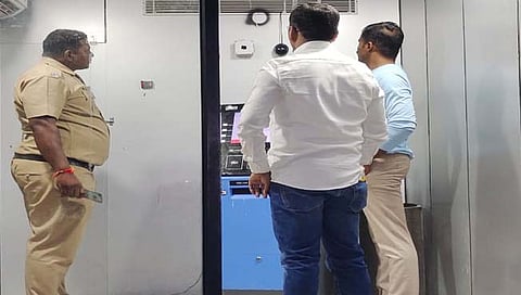 बँक ऑफ महाराष्‍ट्र एटीएम चाेरी  