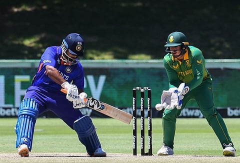 South Africa Team : वर्ल्डकप संघाची घोषणा होताच ‘या’ डावखु-या फलंदाजाने जाहीर केली निवृत्ती