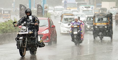 पेठवडगाव शहराला पावसाने झोडपले