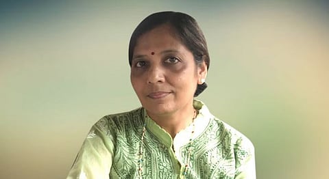 अरविंद केजरीवाल यांच्‍या पत्‍नीला दिल्‍ली न्‍यायालयाचे समन्‍स,जाणून घ्‍या काय आहे प्रकरण?
