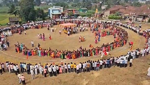 कोल्हापूर: वाघापूर येथे माऊलींच्या नामघोषात अश्व रिंगण सोहळा उत्साहात
