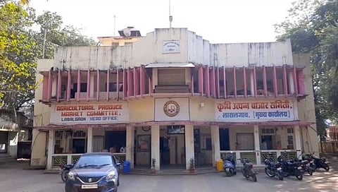 लासलगाव बाजार समितीची कामगिरी भारी! राज्यात पहिला नंबर 