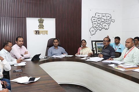 जळगाव| डेंग्यू साथीवर नियंत्रण मिळविण्यासाठी शर्तीचे प्रयत्न करावेत : जिल्हाधिकारी