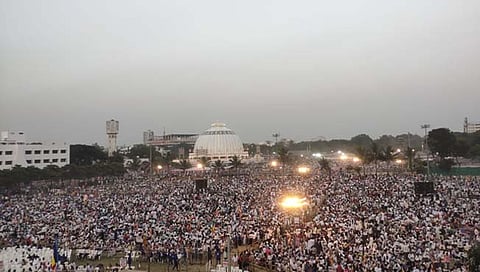 दीक्षाभूमी होणार जागतिक दर्जाचे श्रद्धास्थान; २०० कोटींच्या विकासकामाचे ई-भूमिपूजन