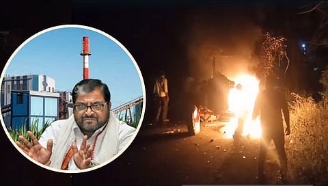 कोल्हापूर : उसाच्या दुसऱ्या हप्त्यासाठी स्वाभिमानी आक्रमक; निमशिरगाव येथे ट्रॅक्टर पेटवला