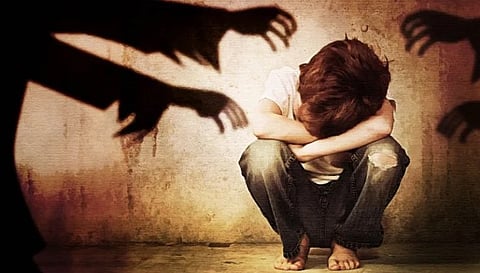 तरुणीचे अपहरण करुन, पिस्तुलाचा धाक दाखवत दुष्कृत्य : एक जण अटकेत