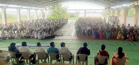 लोकप्रतिनिधींना ठणकावून सांगण्याची वेळ ; 12 गावांतील शेतकर्‍यांच्या मेळाव्यात निर्णय