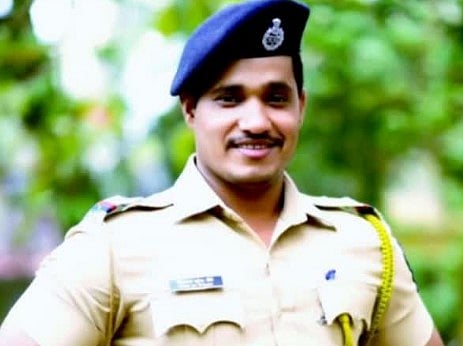 Psi Somnath Zende : करोडपती फौजदार अडकला वादाच्या भोवर्‍यात; कुठे कौतुक, तर कुठे टीका