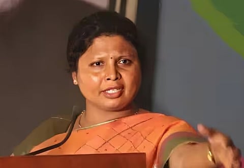 २०२४ मध्येही देवेंद्रजी मुख्यमंत्री होणार नाहीत; महाप्रबोधन यात्रेतून सुषमा अंधारे यांचा हल्लाबोल                