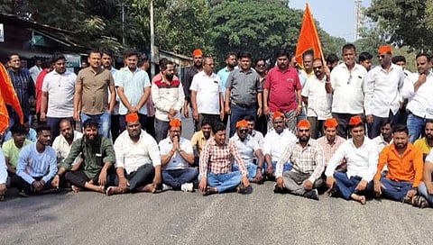  मराठा कार्यकर्त्यांकडून चक्‍काजाम आंदोलन