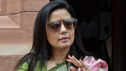 Mahua Moitra : कॅश फॉर क्वेरी प्रकरण भोवले: तृणमूल खासदार महुआ मोइत्रा यांची लोकसभेतून हकालपट्टी