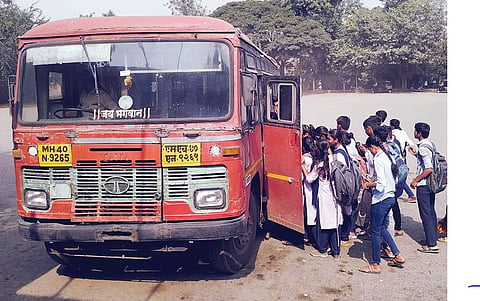 Pimpri News : आंदोलन स्थगित केल्याने लालपरी पुन्हा सज्ज