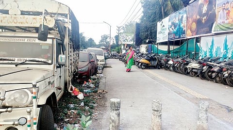 Pune News : जप्त केलेली वाहने अद्यापही ‘जैसे थे’