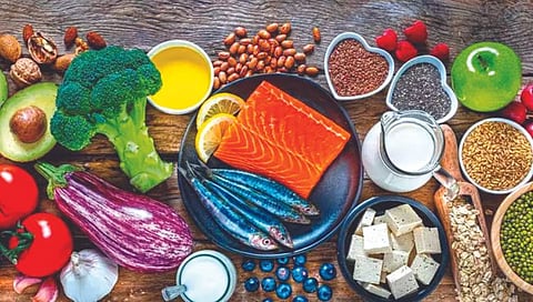 Blue Zone Diet : काय आहे शतायुषी लोकांचा ‘ब्लू झोन’ आहार? जाणून घ्या निरोगी जीवनाचं  रहस्य