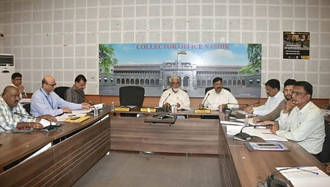 Nashik News : अन्यथा शेतकऱ्यांसह कार्यालयात ठिय्या मांडू; दादा भुसेंनी पीक विमा कंपन्यांना भरला दम