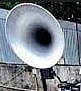Pune News : रिक्षांवरील भोंग्यांचा व्यावसायिकांच्या कानाला ताप