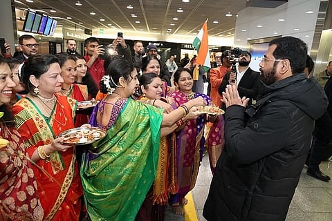 Eknath Shinde :  मुख्यमंत्री एकनाथ शिंदे यांचे झुरीकमध्ये मराठी बांधवाकडून उत्साही स्वागत