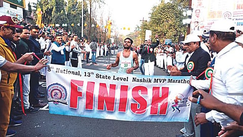 Nashik MVP Marathon : उत्तर प्रदेशचा अक्षय कुमार मविप्र मॅरेथॉनचा विजेता