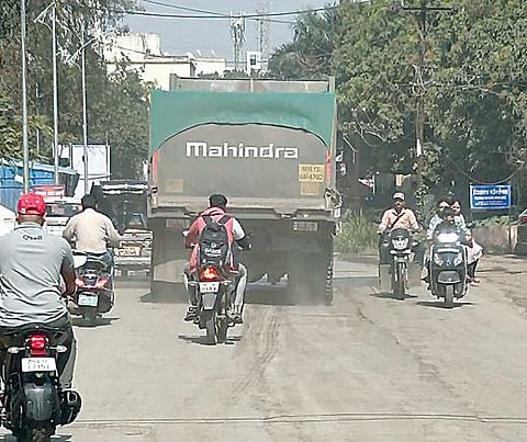 धायरी, नर्‍हे परिसरातील रस्त्यांवर वाढले धुळीचे प्रदूषण : आरोग्याचा प्रश्न ऐरणीवर