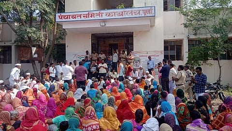 Parbhani News : पूर्णा तहसीलवर विविध मागण्यांसाठी दिव्यांग, विधवा, निराधारांचा धडक मोर्चा