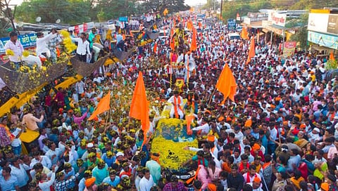 गेवराईत मनोज जरांगे- पाटील यांचे जंगी स्वागत