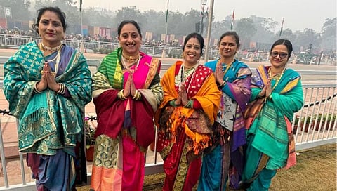 मराठमोळ्या नथ आणि नऊवारी साडीची दिल्लीकरांना भुरळ!