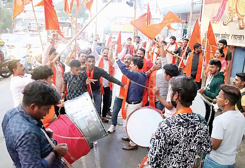 शिवसेना शिंदेंचीच! ..निकालाचे शहरात जंगी स्वागत