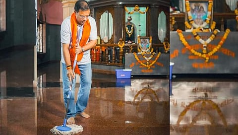 मंत्री आमदारांकडून मंदिरांची स्‍वच्छता