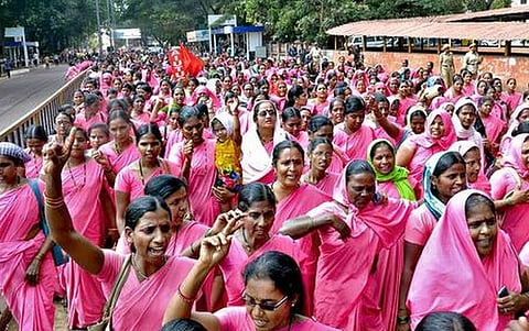 Pune News : जिल्ह्यातील 102 अंगणवाडी कर्मचार्‍यांची हकालपट्टी