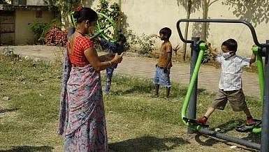 आमची शाळा सुरू करा, चिमुकल्यांची आर्त हाक; अंगणवाड्या दीड महिन्यापासून बंद 