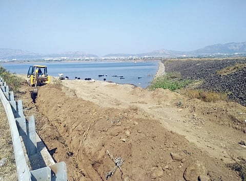 Pimpari : जाधववाडी धरणातून पाणीपुरवठा करण्यास शेतकर्‍यांचा विरोध