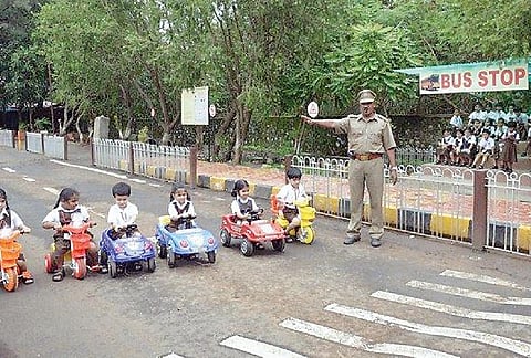 Pune News  : चिल्ड्रेन ट्राफिक पार्क अखेर सुरू..