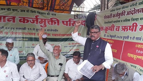 Nashik News : अन्यथा छाताडावर बसून सातबारा नावावर लावू ; राष्ट्रीय किसान परिषदेत वक्त्यांचा सरकारला इशारा