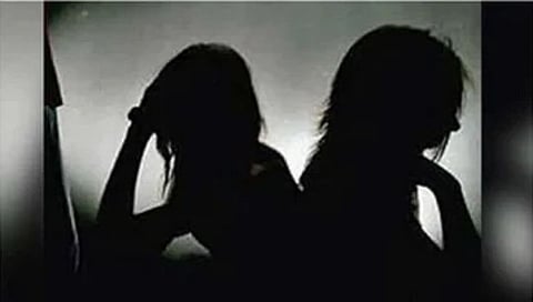 नाशिक पुणे रोडवरील मसाज पार्लरवर कारवाई, चार पीडित महिलांची सुटका