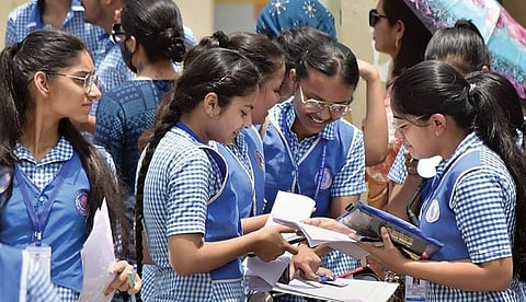 10th Exam : यंदा दहावीला 16 लाख विद्यार्थी; उद्यापासून परीक्षेला सुरुवात