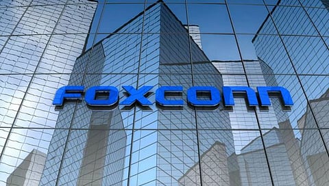 आयफोन मेकर Foxconnची भारतात मोठी गुंतवणूक, नवीन फॅक्टरीसाठी करणार ‘इतका’ खर्च