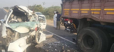 संसार सुरू होण्यापूर्वीच काळाची झडप ! भीषण अपघातात नववधूसह तिघे मृत्यूमुखी