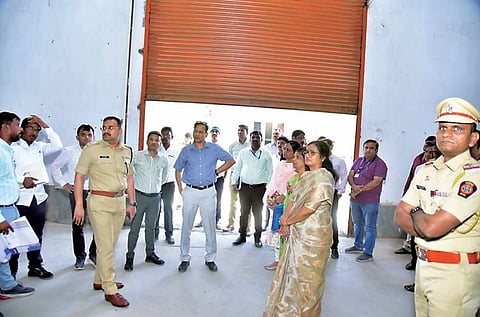 शिरूरच्या स्ट्राँग रूमची जिल्हाधिकार्‍यांकडून पाहणी