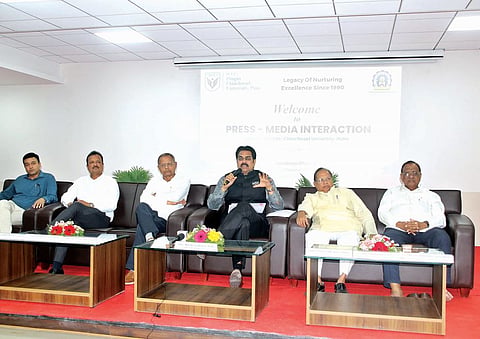 विद्यार्थ्यांना मिळणार दर्जेदार शिक्षण : हर्षवर्धन पाटील