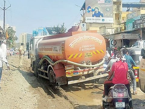 केशवनगर परिसरामध्ये रस्त्याचे काम संथगतीने; नागरिक व वाहनचालक त्रस्त