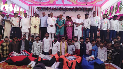 मोठी बातमी | राज्यातील प्रत्येक आदिवासी कुटुंबाला मिळणार घर, मागेल त्याला घर योजना : मंत्री गावित