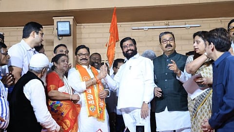 Maharashtra politics : ठाकरे गटाला धक्का : आमदार रवींद्र वायकर यांचा शिंदेंच्या शिवसेनेत प्रवेश