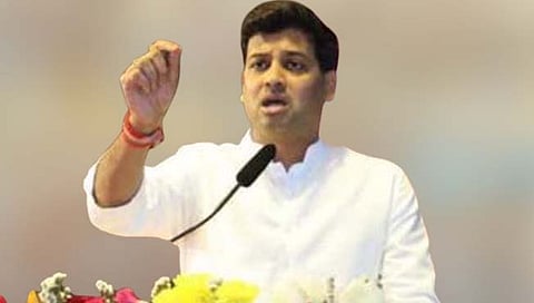 ओमर अब्दुल्ला यांच्या विधानावरून खासदार शिंदे यांचा उद्धव ठाकरेंवर निशाणा