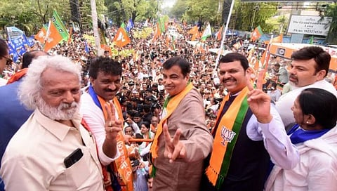 Nagpur Lok Sabha : नागपुरात भाजपचे शक्तिप्रदर्शन: गडकरी, पारवे यांचे उमेदवारी अर्ज दाखल 