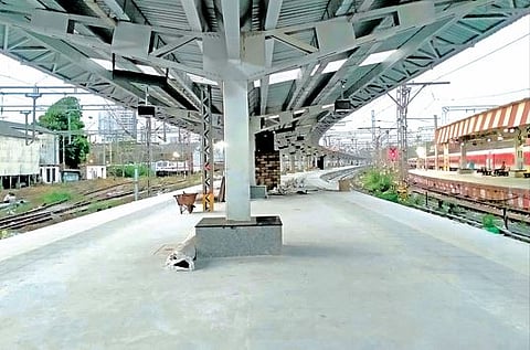 मुंबई : सीएसएमटी विस्तारीकरणामुळे रात्रीच्या लोकल रद्द