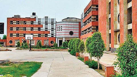 जेएनयू भारतातील सर्वोच्च मानांकित विद्यापीठ