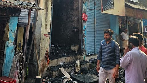 मुंबईतील अँटॉप हिल परिसरात सिलिंडरचा स्फोट; वृद्धाचा मृत्यू