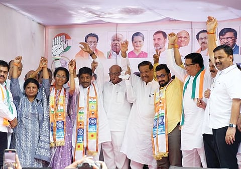 उन्मादी भाजप सरकार उलथवा : महाविकास आघाडीच्या सभेत शरद पवारांचे आवाहन