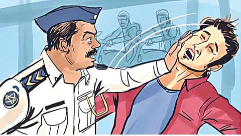 Nashik | मतदान केंद्रावरील राष्ट्रवादी नेत्याचा प्रताप! मग काय, पोलिस कर्मचाऱ्याने थेट श्रीमुखातच भडकावली