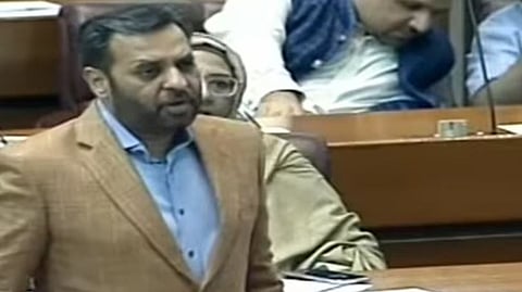  मुत्ताहिदा कौमी मूव्हमेंट पाकिस्तान (MQM-P) चे खासदार सय्यद मुस्तफा कमाल.